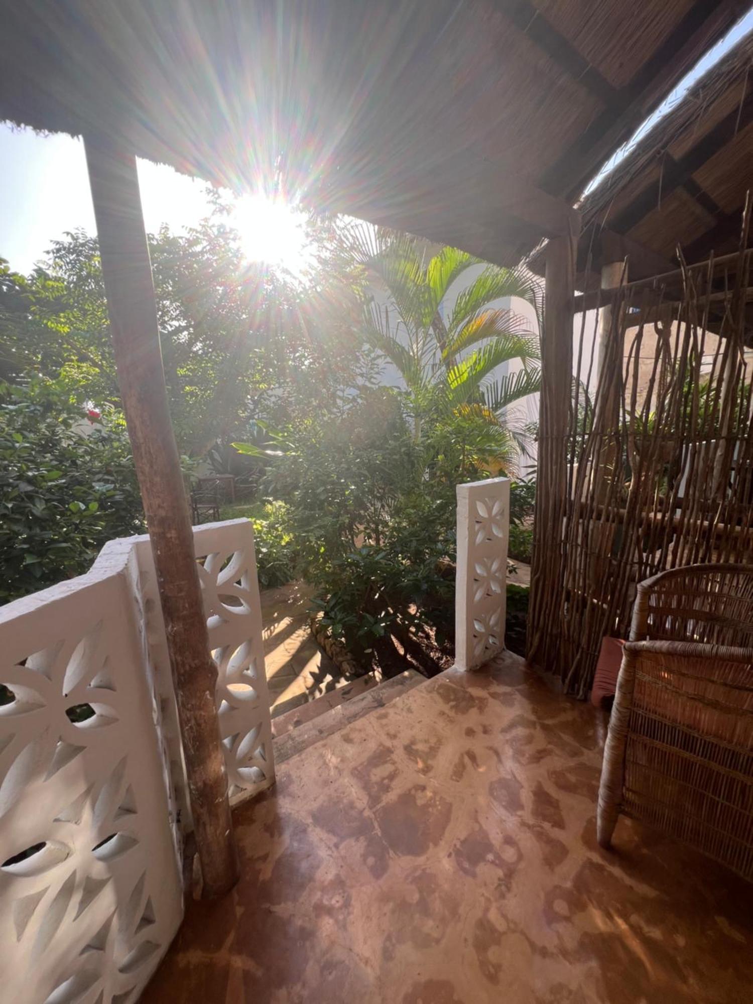 Siri Beach Lodge Нунгви Экстерьер фото