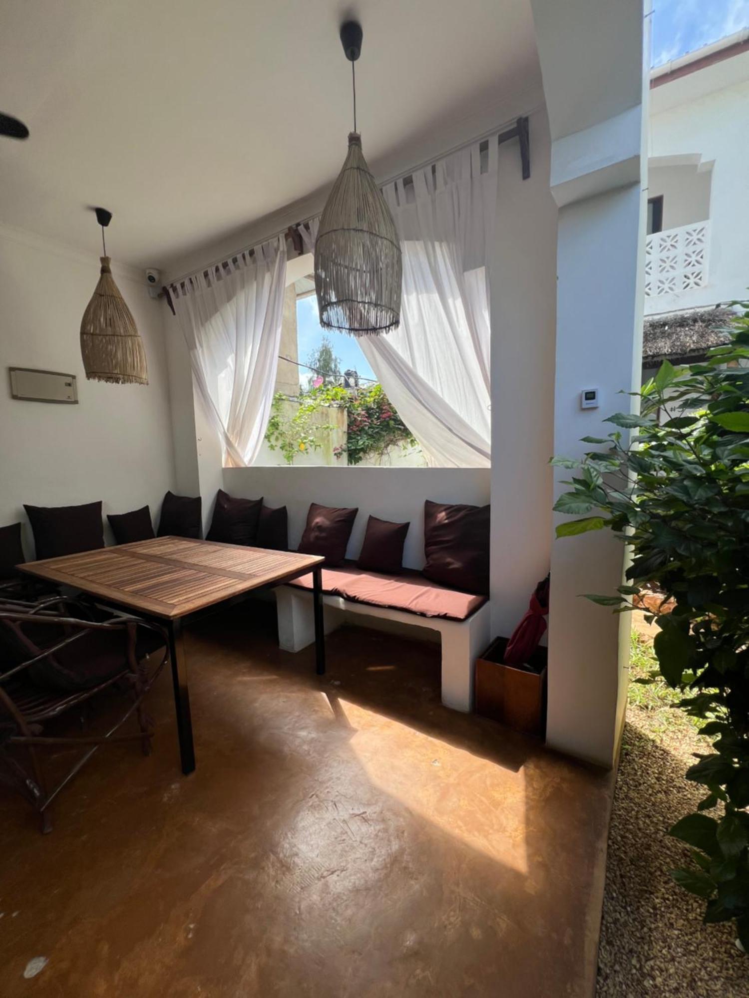Siri Beach Lodge Нунгви Экстерьер фото